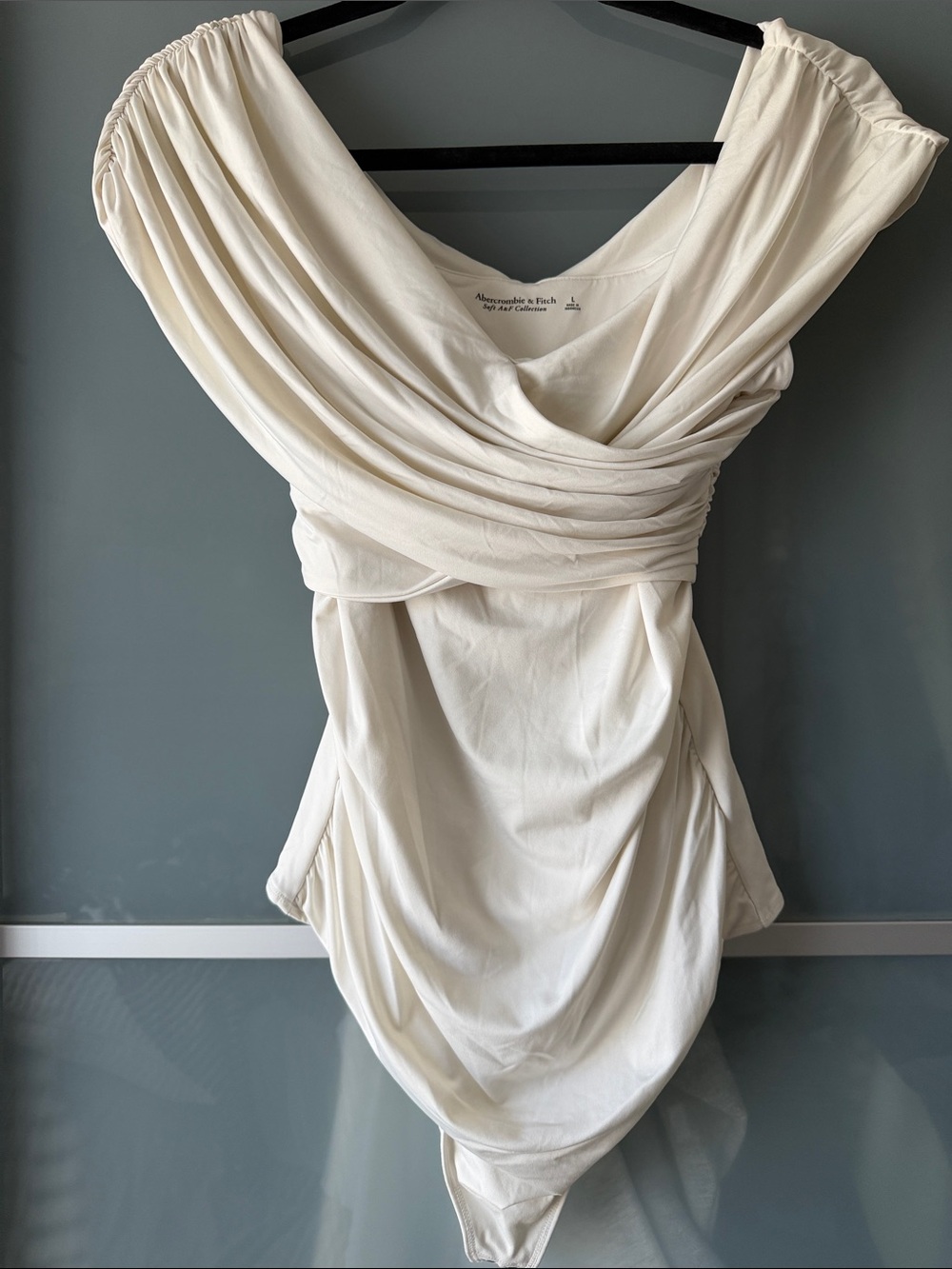 NWT Abercrombie & Fitch One-Shoulder Cream Draped Top